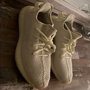 Yeezy 350 boost butter